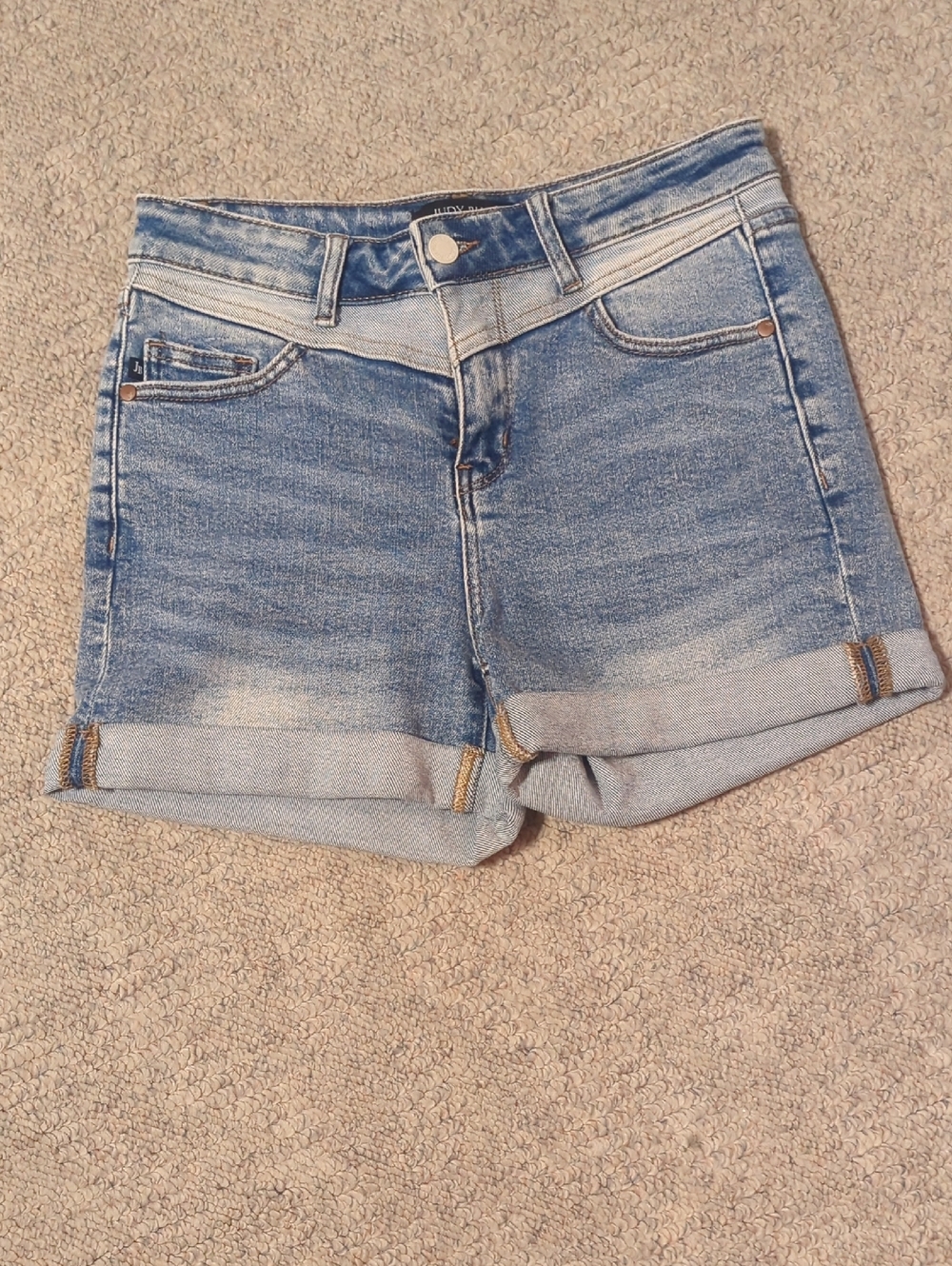 Judy Blue Light Wash Rolled Cuff Denim Shorts